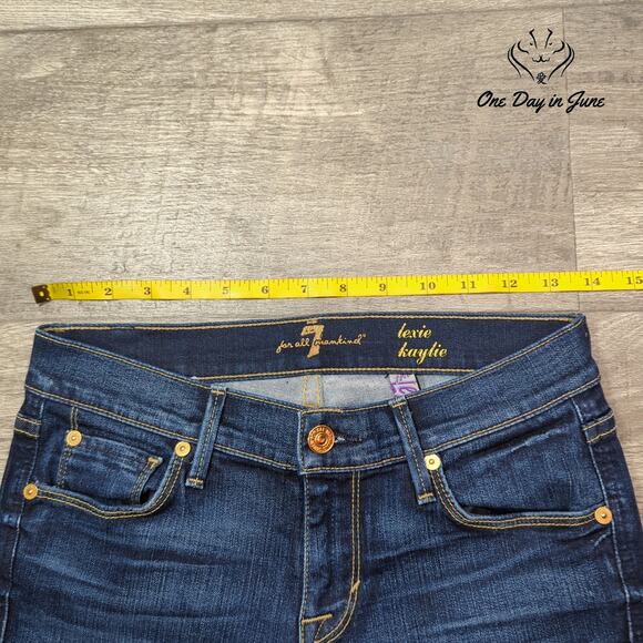 7 For All Mankind The Lexie Petite Jeans Size 26 (2P) - Picture 3 of 6